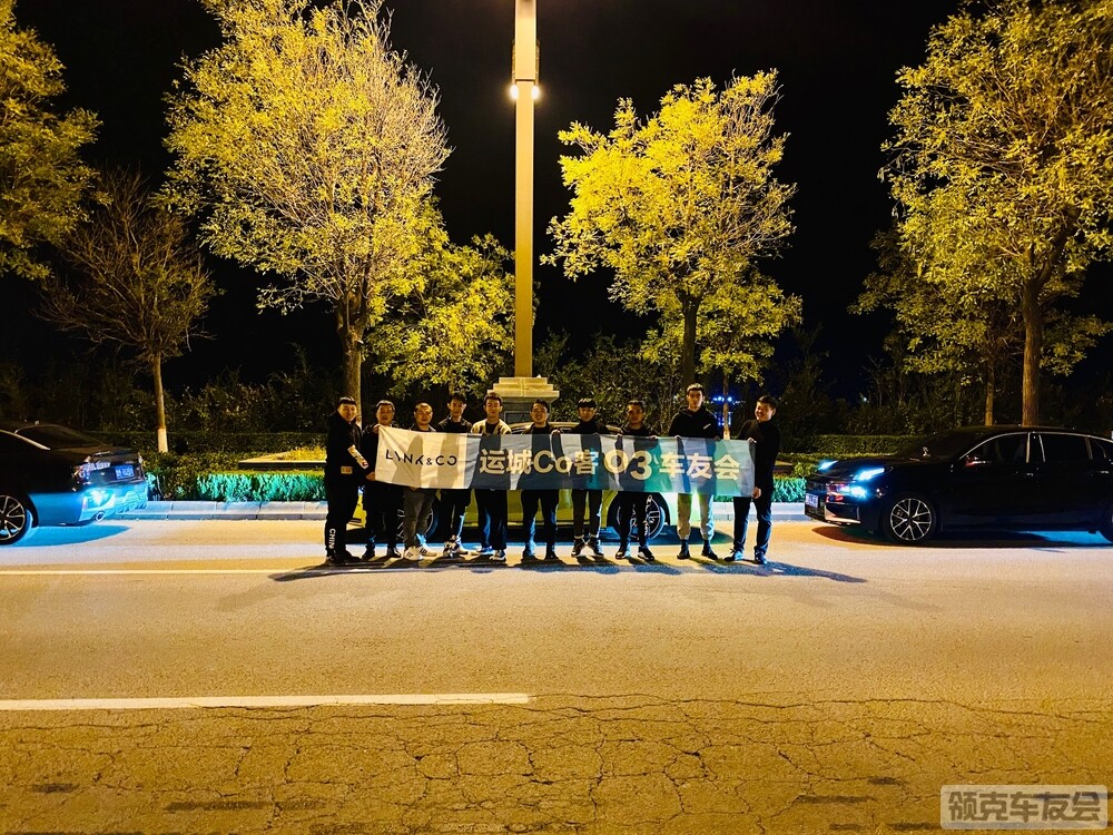 030500v35ilbtqbtb0505r.jpg