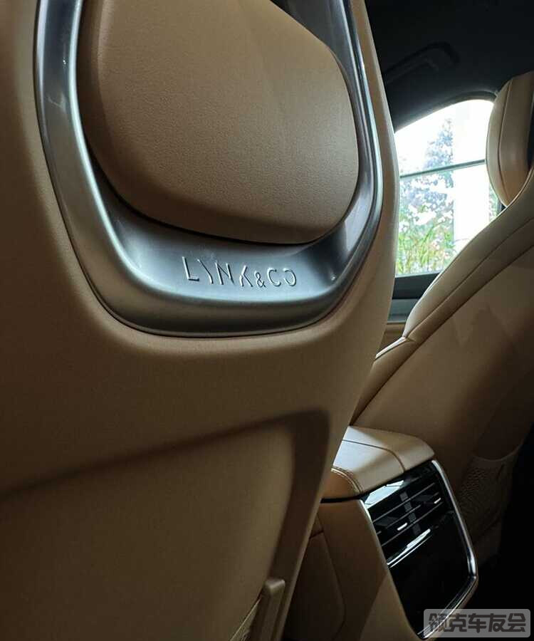 3.jpeg